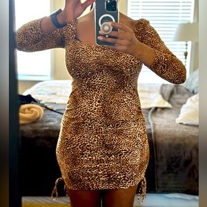 Kiss the Sky dress NWT size large.